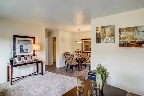 Dining Area at Willow Oaks, Bryan, TX, 77802
